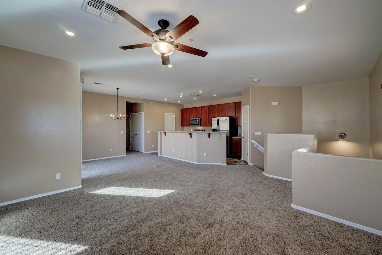 2825 E Dunbar Dr., Phoenix, AZ 85042