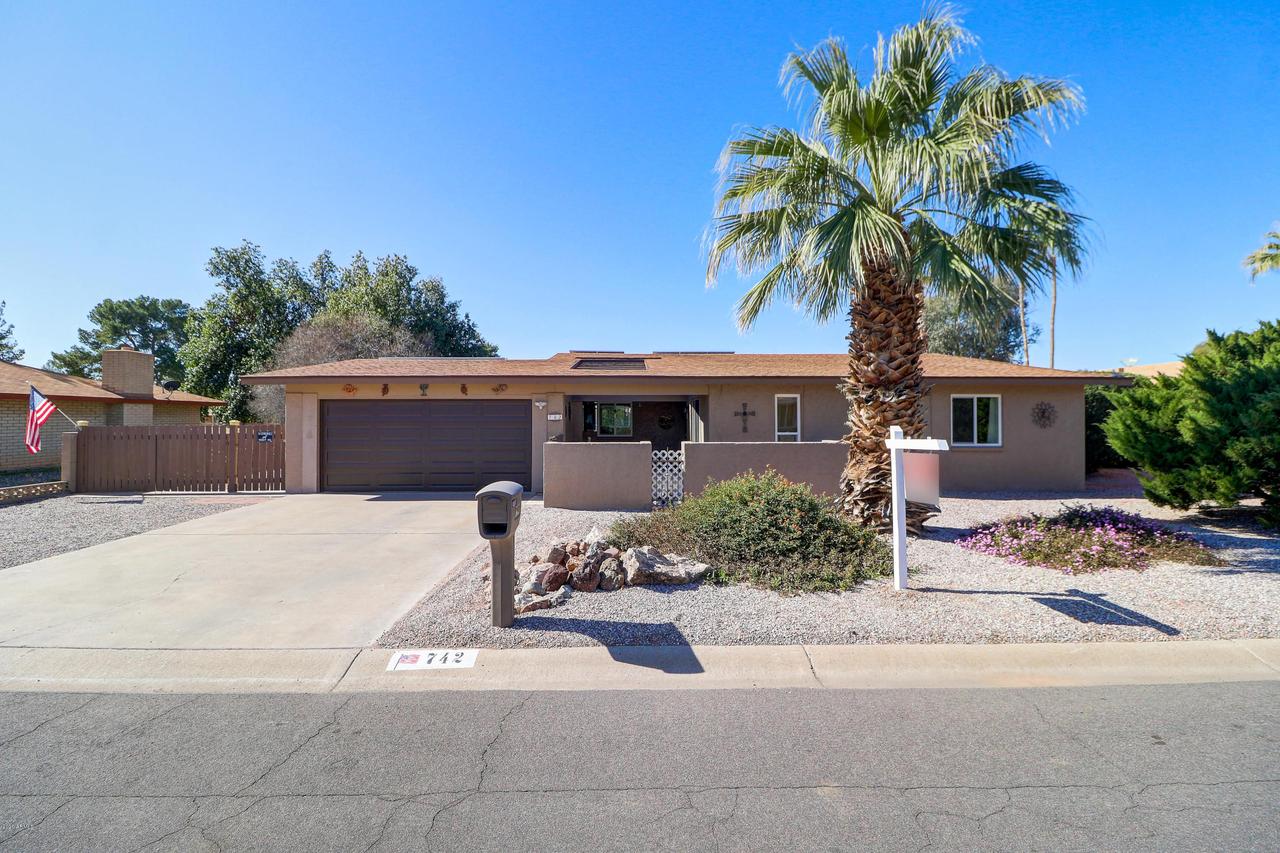 742 S Clearview Ave., Mesa, AZ 85208