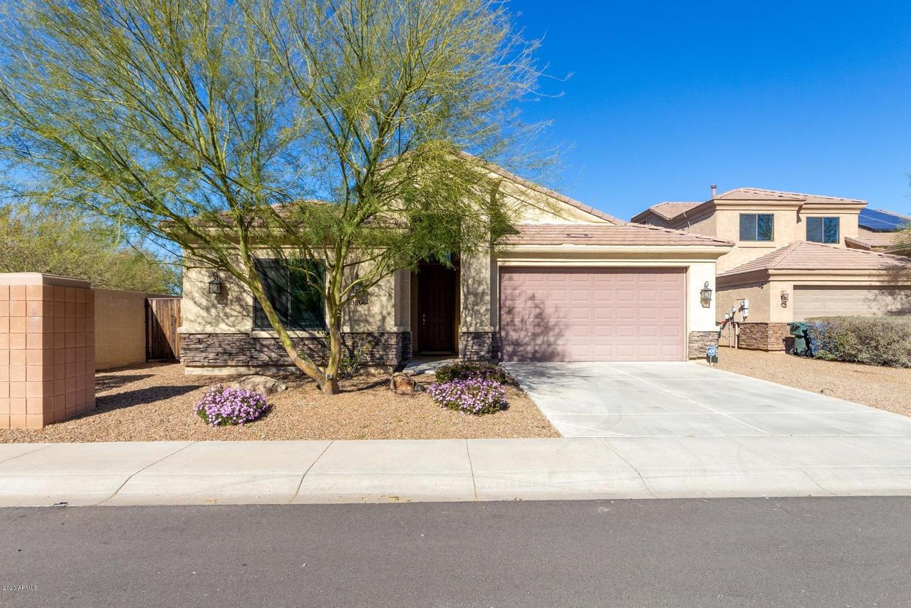 3806 E Sunstream Way, Phoenix, AZ 85032