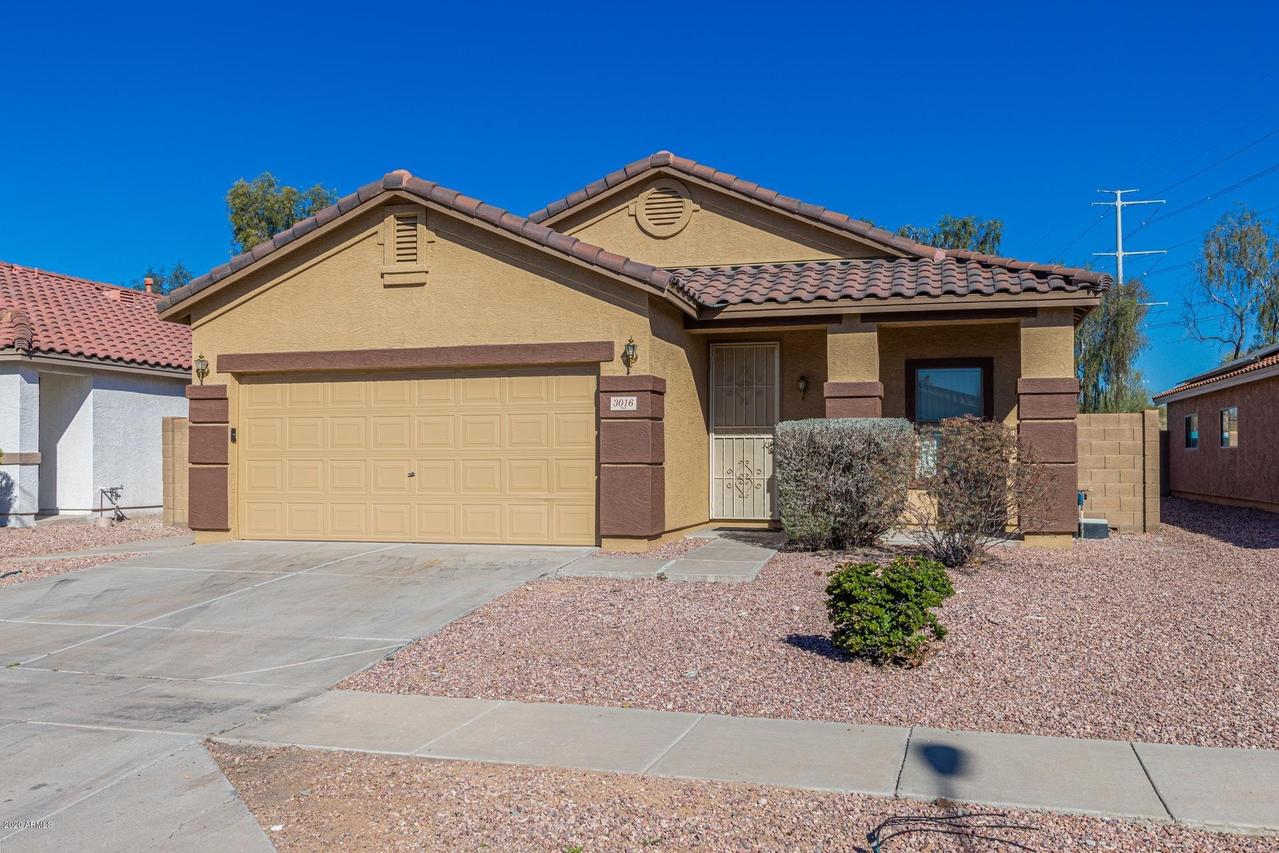 3016 W Red Fox Rd., Phoenix, AZ 85083
