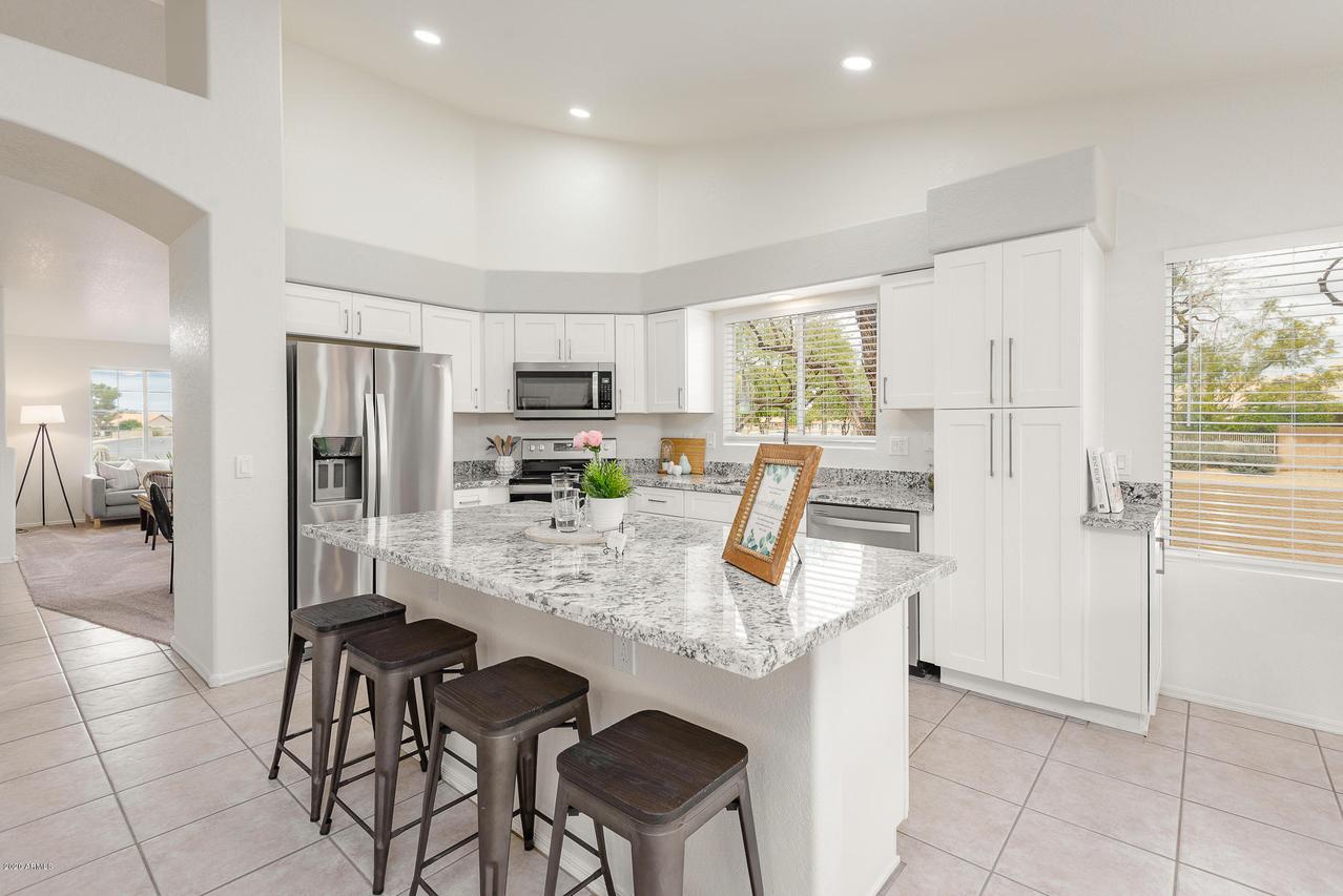 20286 N 108th Ln., Sun City, AZ 85373