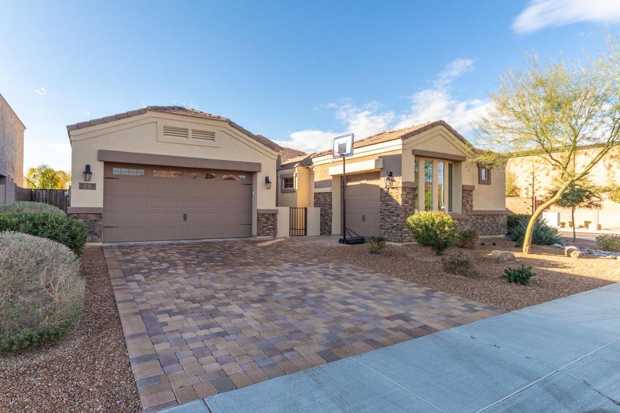 231 E San Carlos Way, Chandler, AZ 85249