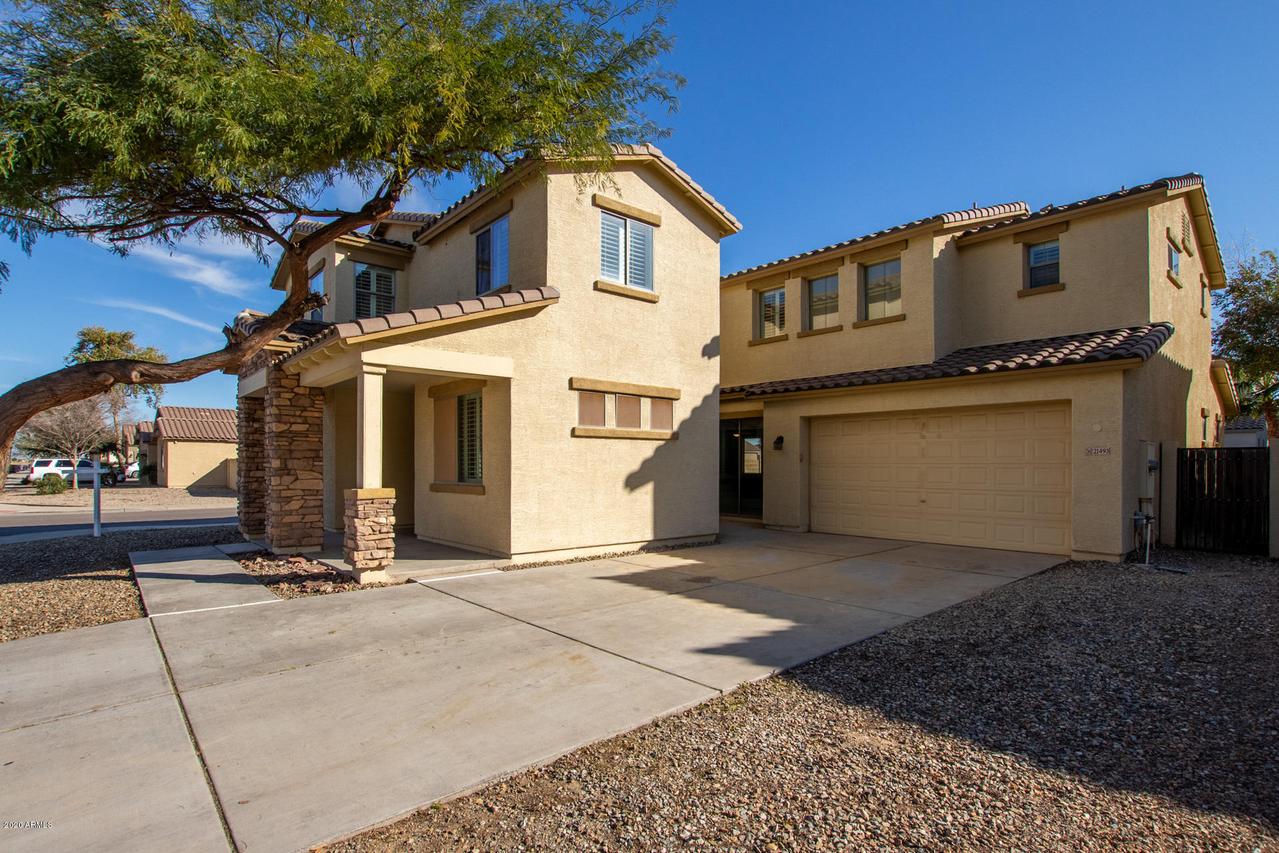 21493 E Roundup Way, Queen Creek, AZ 85142