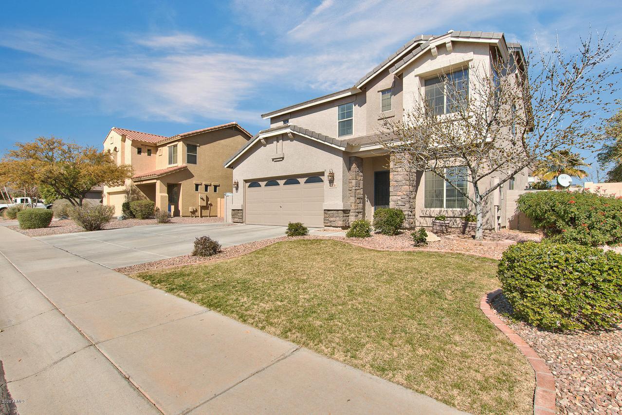 17756 W Hearn Rd., Surprise, AZ 85388