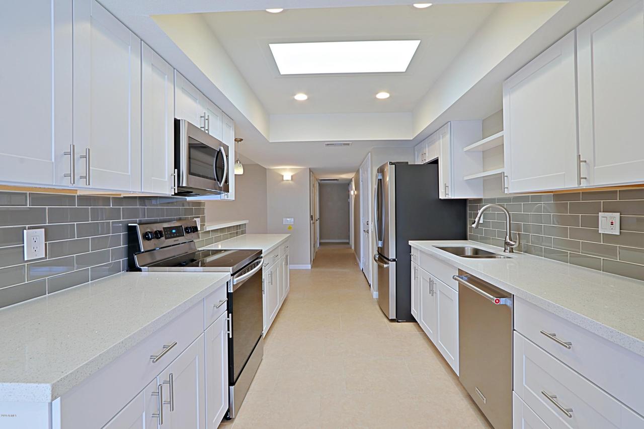 19226 N Concho Cir., Sun City, AZ 85373