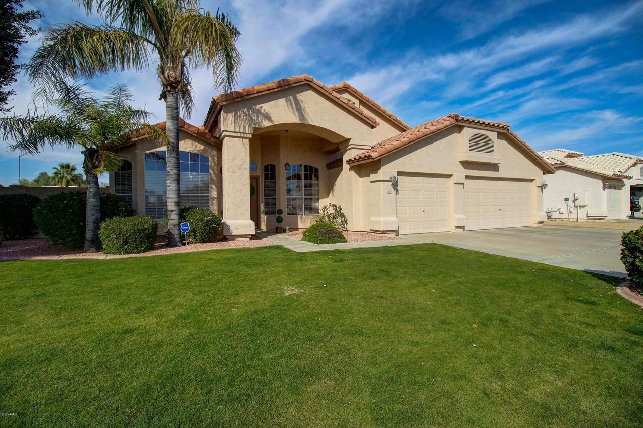 10018 W Mohawk Ln., Peoria, AZ 85382