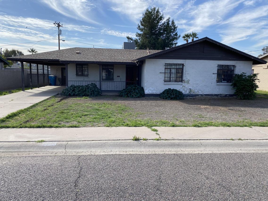 2233 W Pinchot Ave., Phoenix, AZ 85015