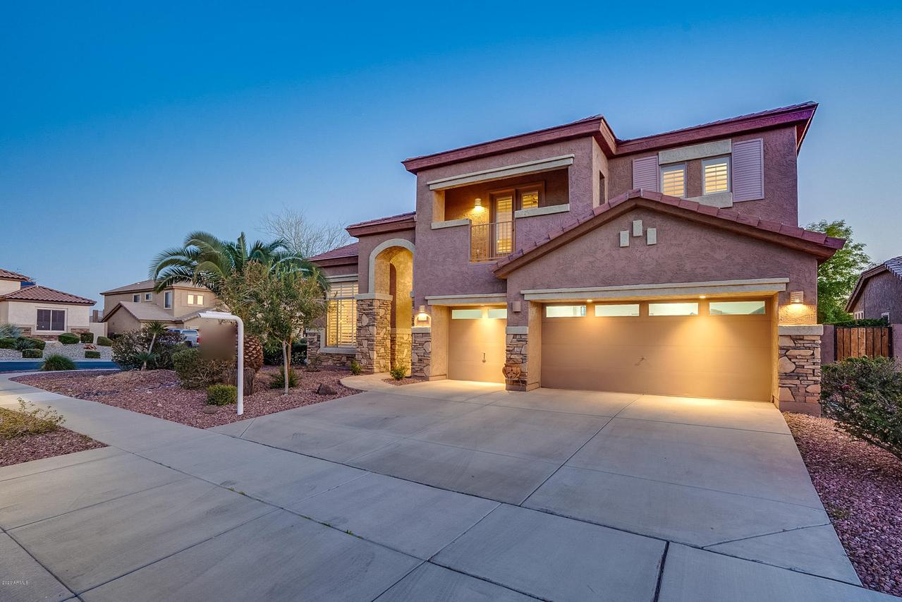 2113 W Eagle Feather Rd., Phoenix, AZ 85085