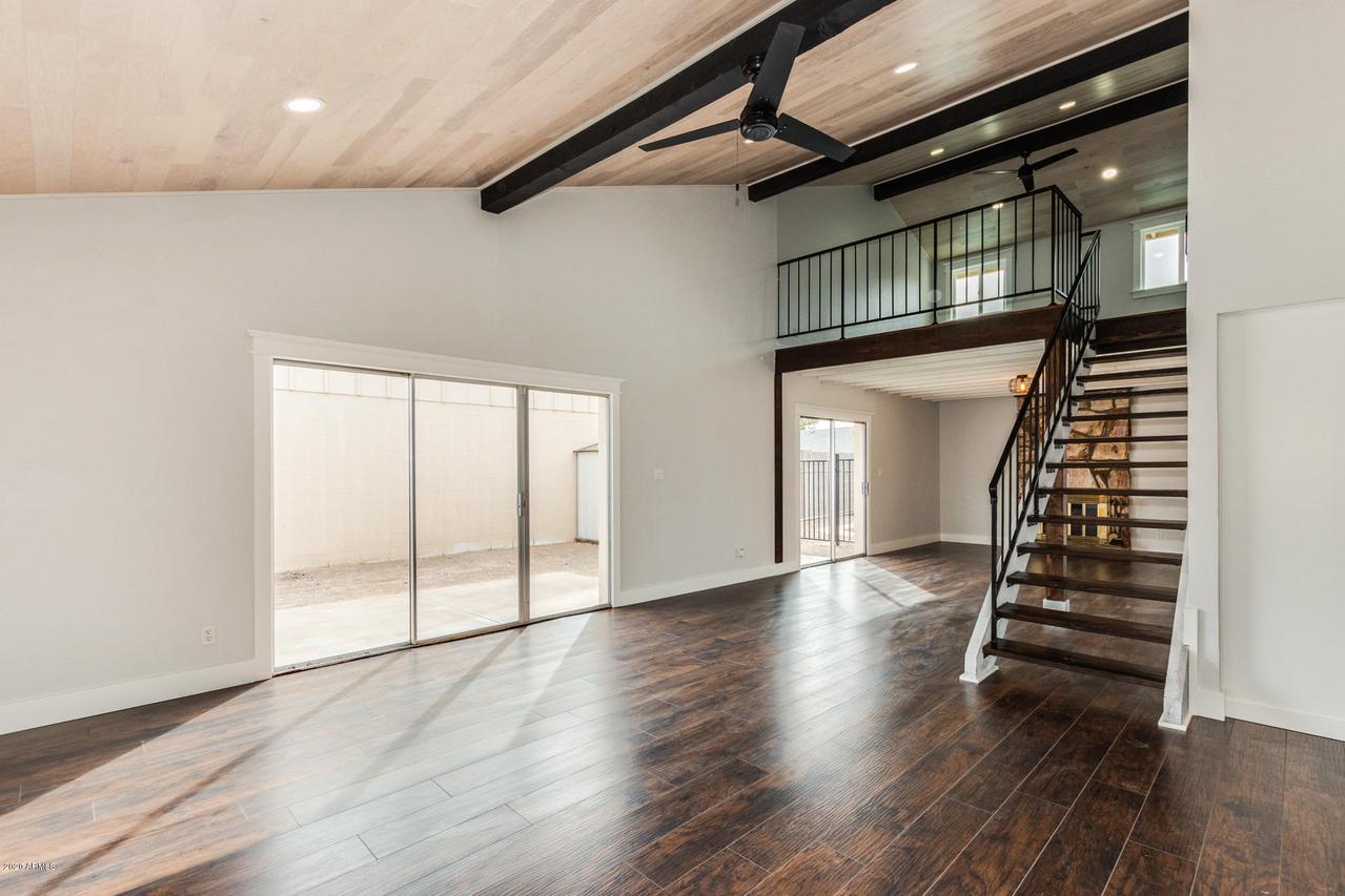 9632 N 53rd Ave., Glendale, AZ 85302