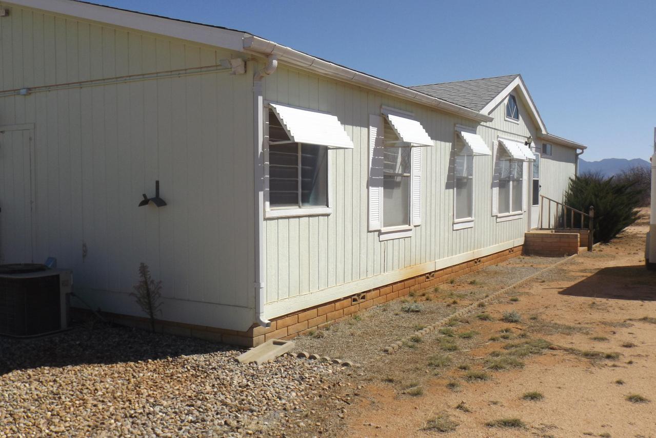 9730 E Baileys Tr., Hereford, AZ 85615