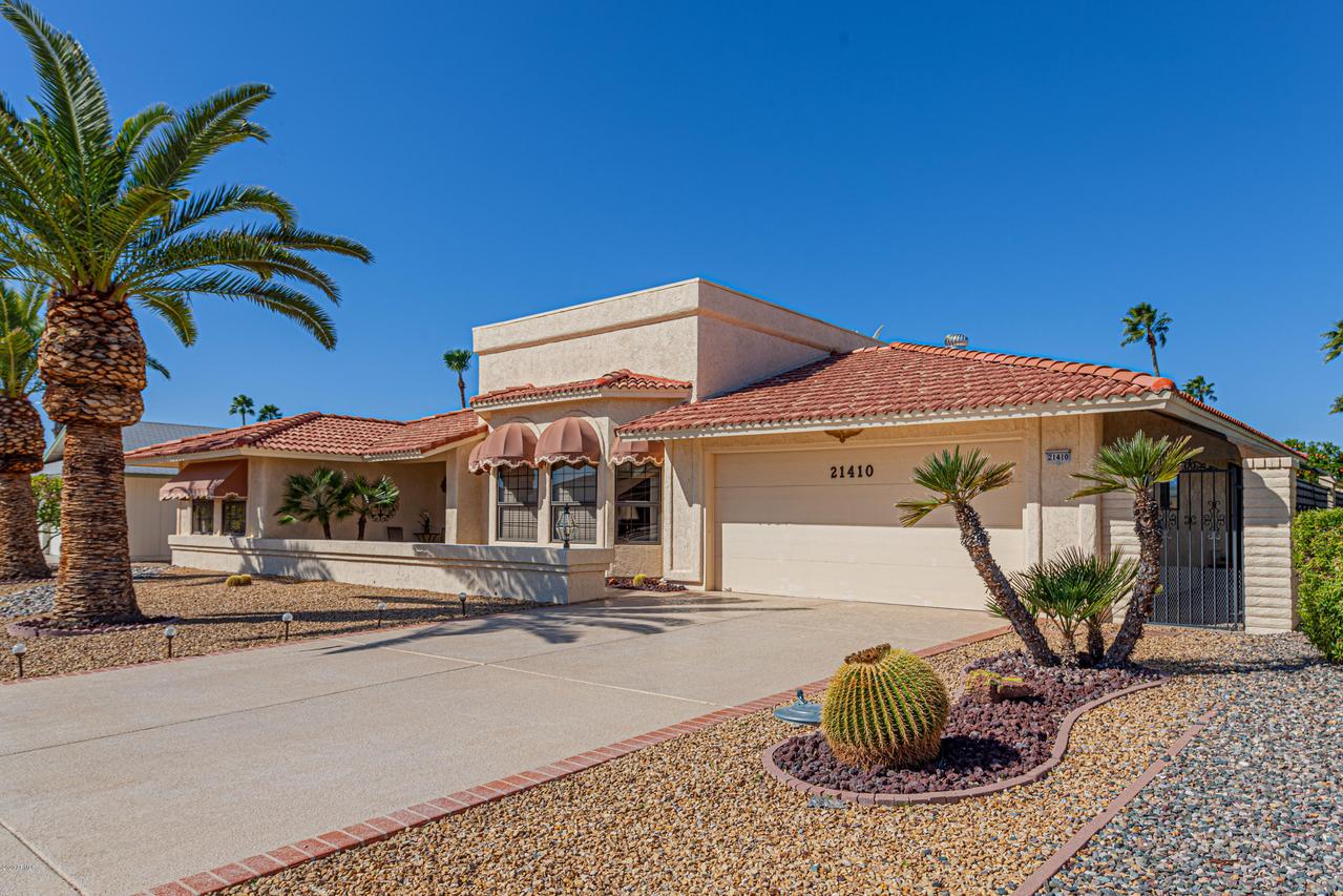 21410 N Palm Desert Dr., Sun City West, AZ 85375