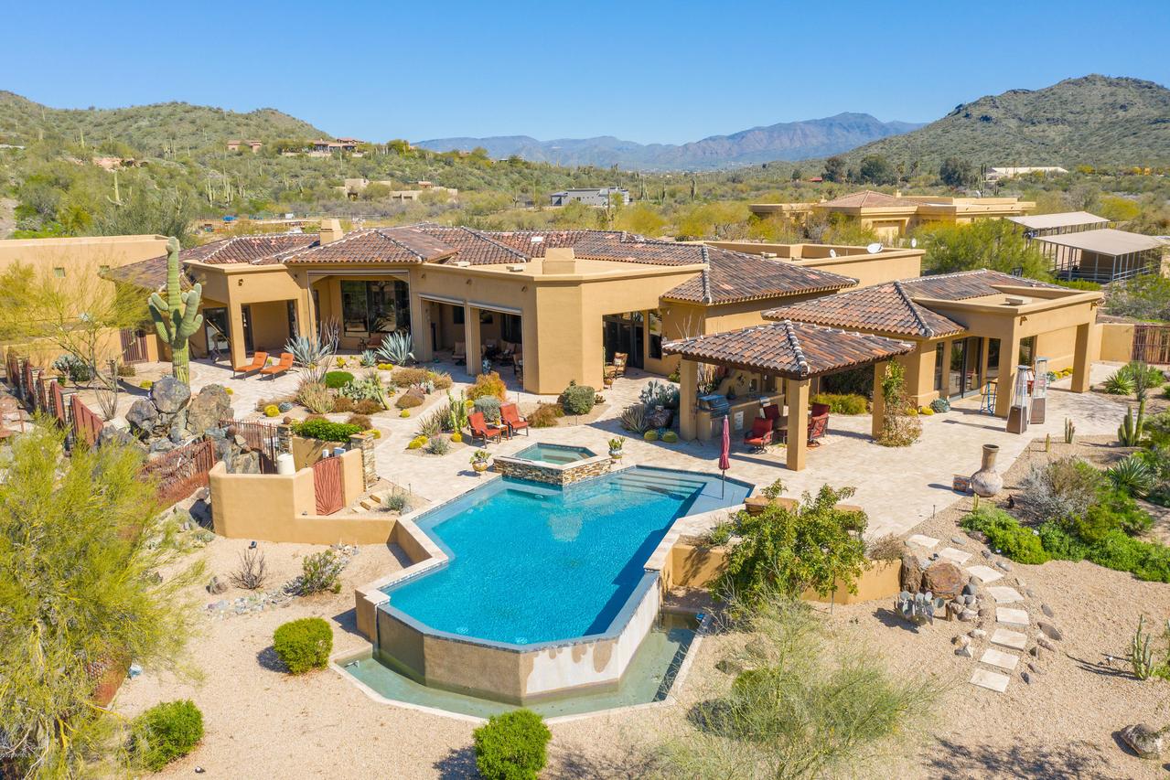 4821 E Creek Canyon Rd., Cave Creek, AZ 85331