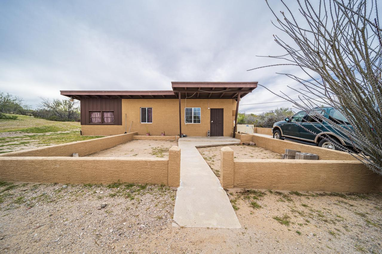 655 S 332nd Ave., Wickenburg, AZ 85390
