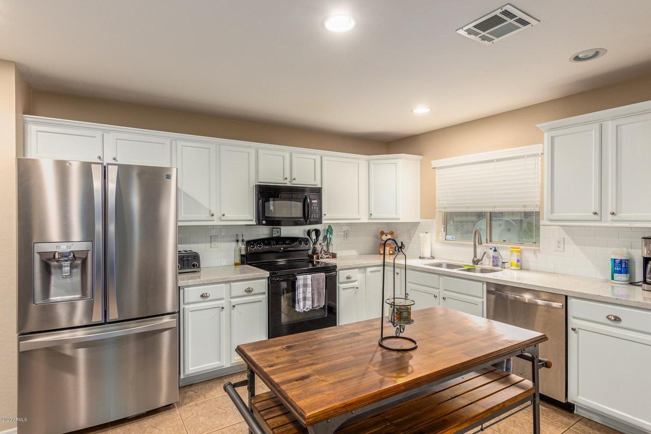 9855 W Lone Cactus Dr., Peoria, AZ 85382