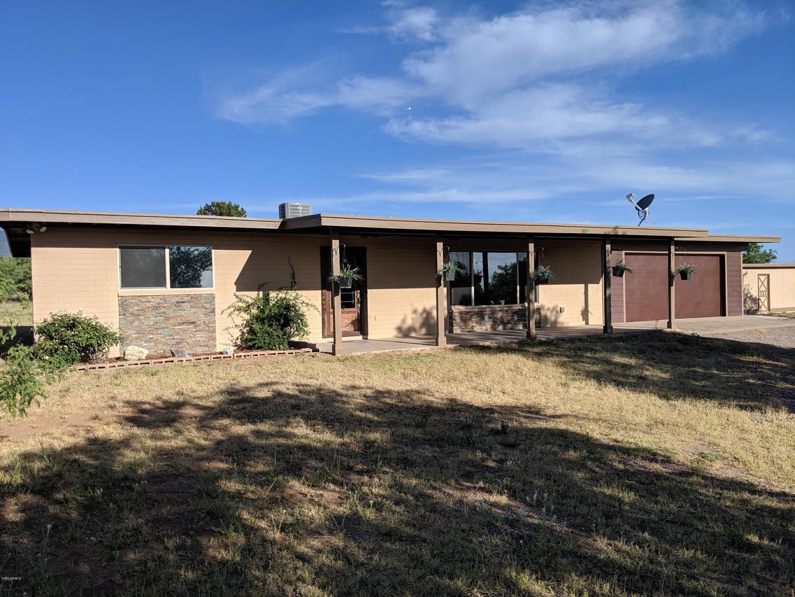 6518 S Jaxel Rd., Hereford, AZ 85615