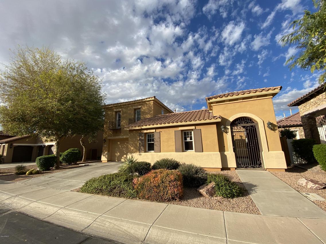 2240 E Azalea Dr., Chandler, AZ 85286