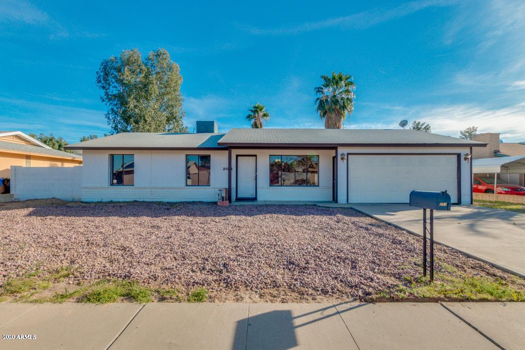 2011 W Kimberly Way, Phoenix, AZ 85027