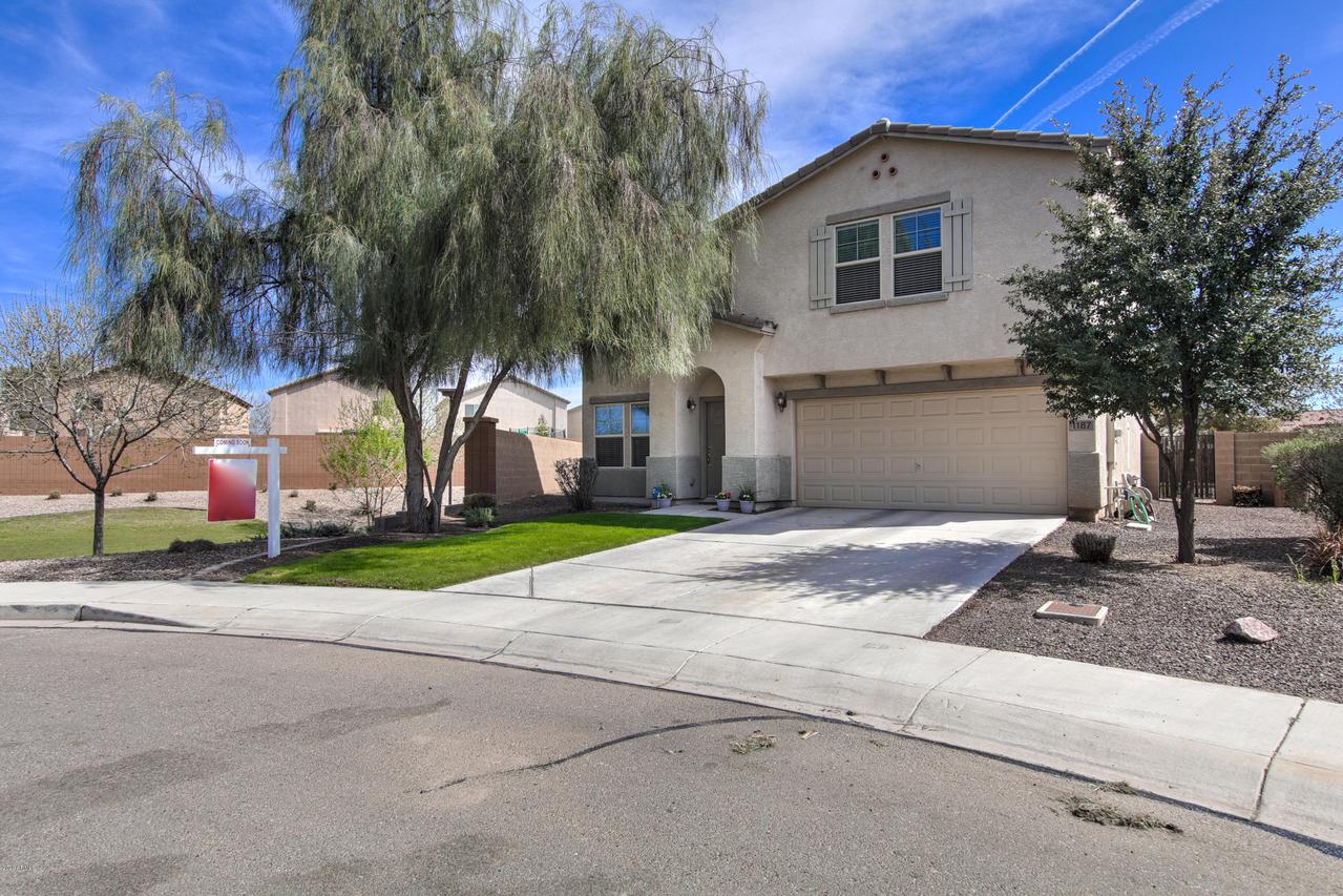 1187 E Leslie Cir., San Tan Valley, AZ 85140