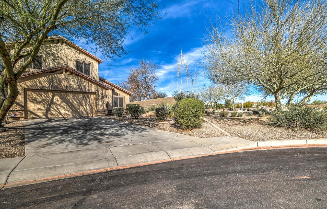 28290 N Quartz Way, San Tan Valley, AZ 85143