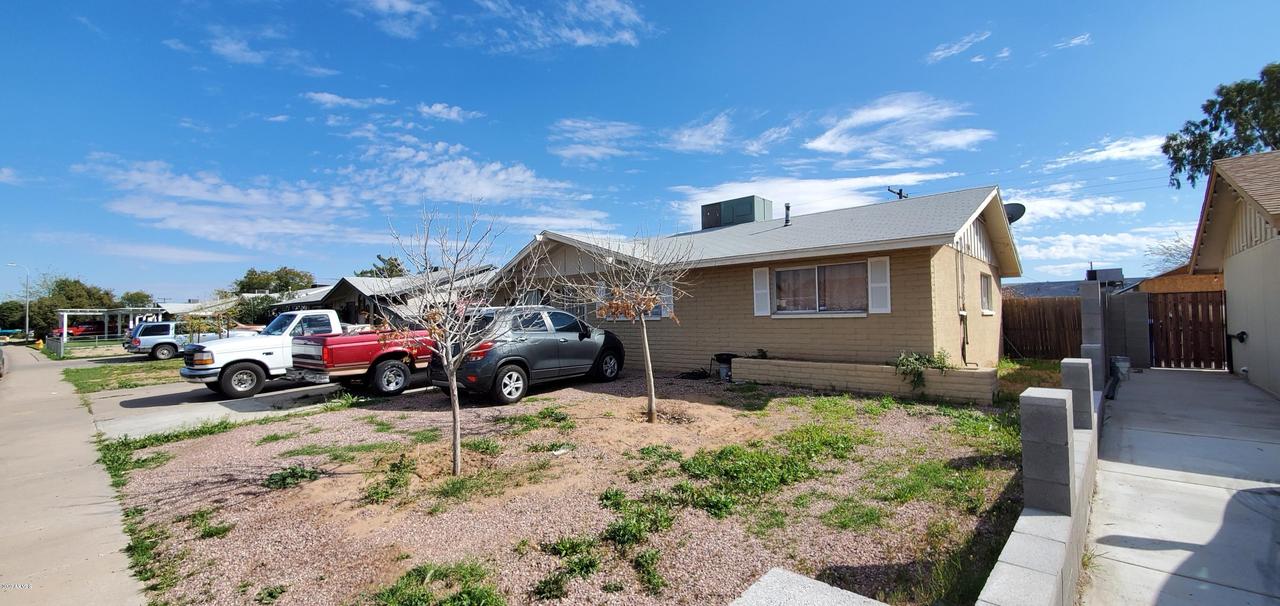 8215 W Earll Dr., Phoenix, AZ 85033