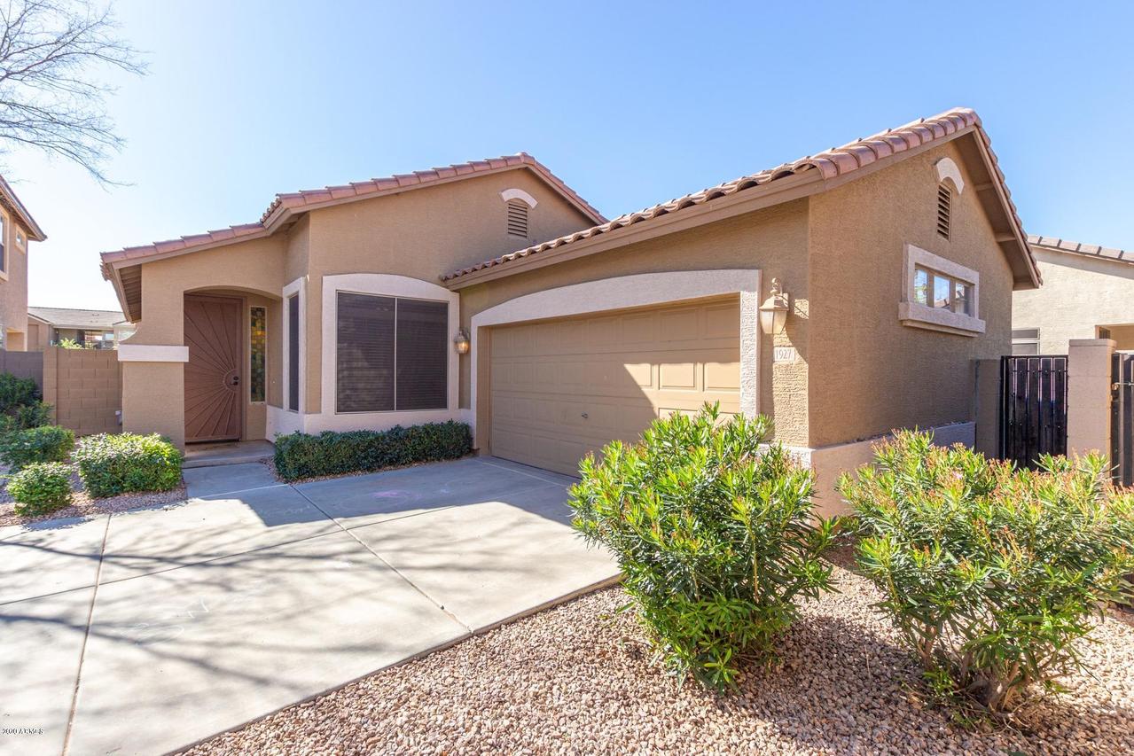 1927 E Hawken Pl., Chandler, AZ 85286