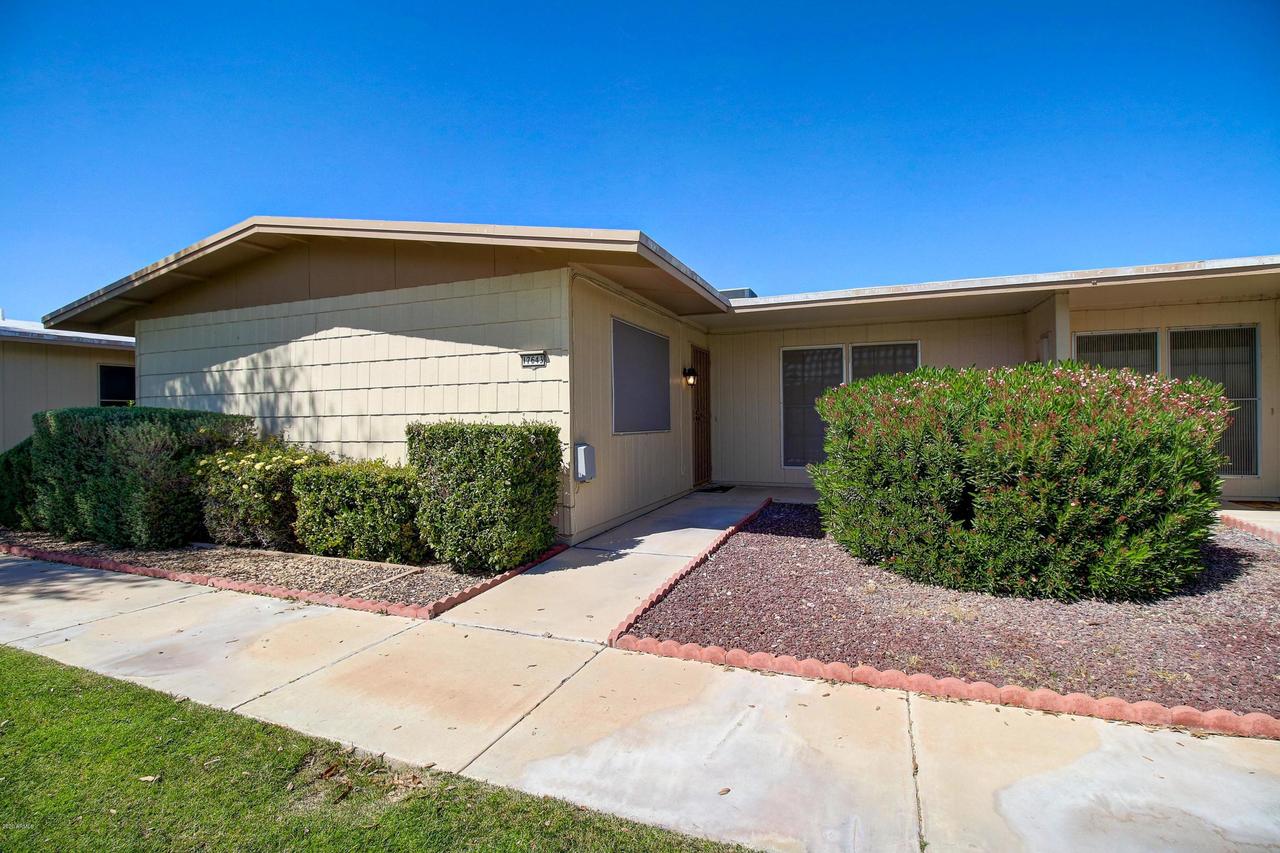 17643 N 99th Dr., Sun City, AZ 85373