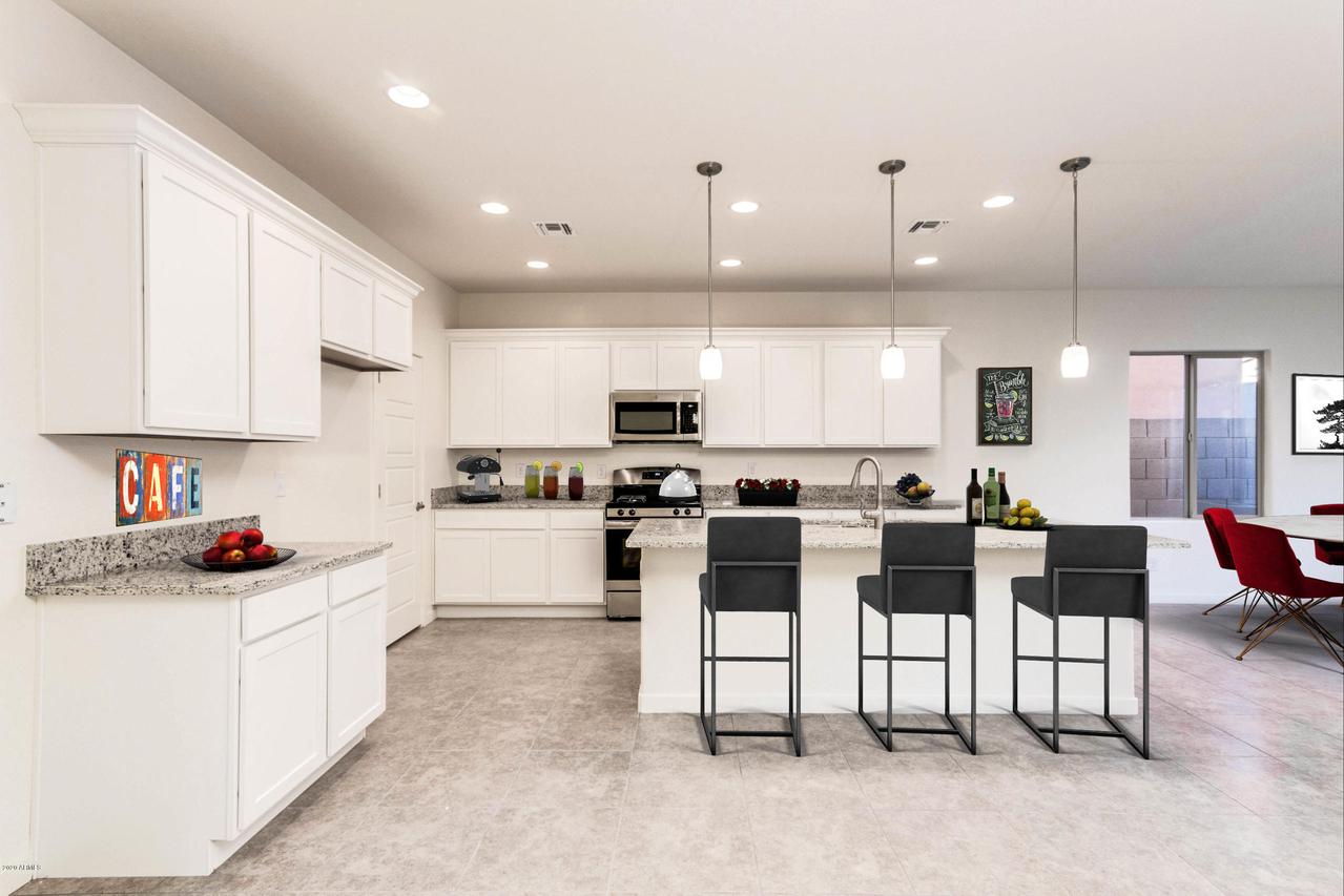 1560 W Redwood Ln., Phoenix, AZ 85045