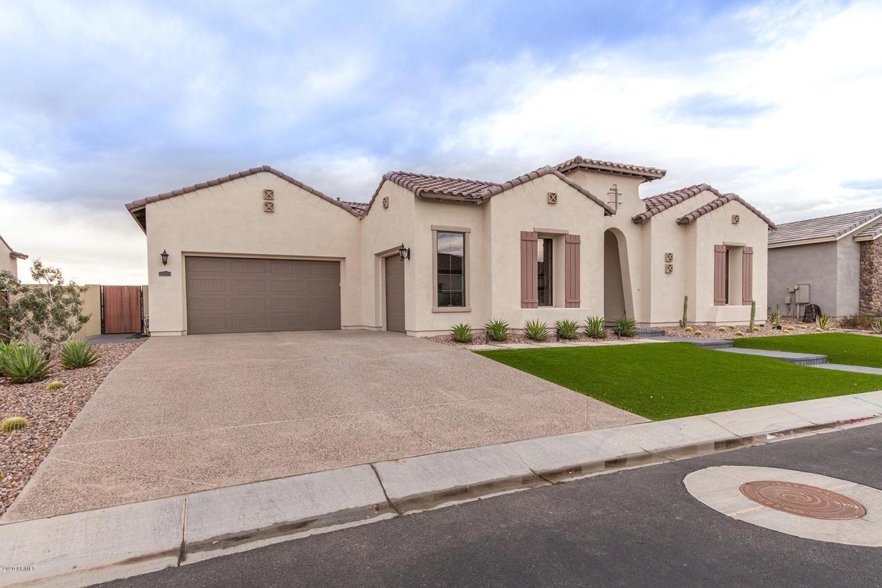 7126 S Portland Ave., Gilbert, AZ 85298