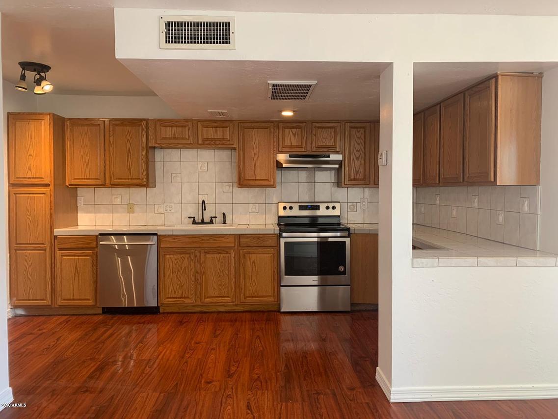 5213 N 42nd Pkwy., Phoenix, AZ 85019