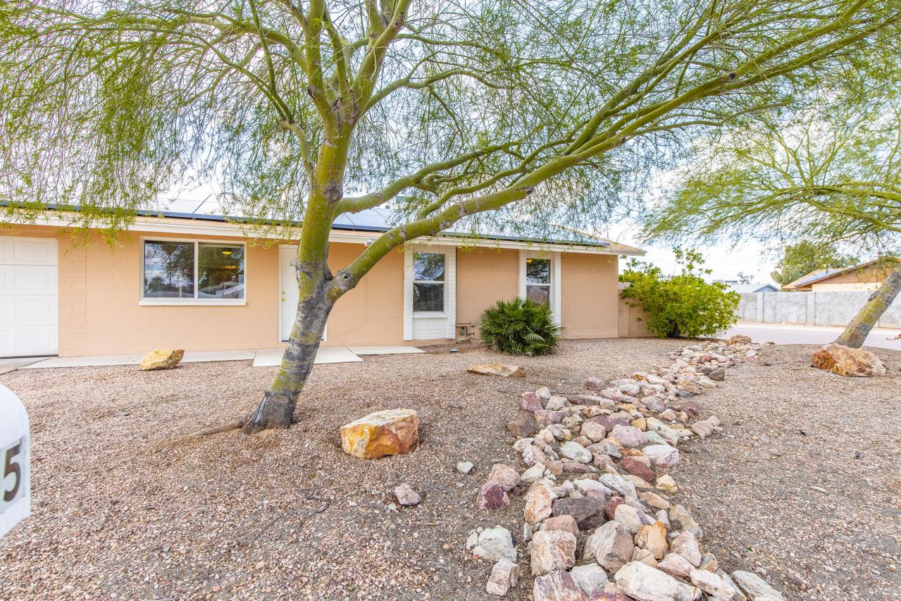 1635 W Wagoner Rd., Phoenix, AZ 85023