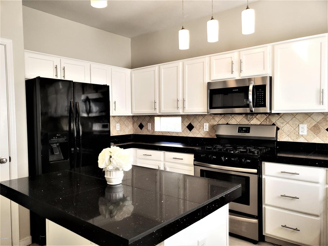 9009 W Monte Vista Rd., Phoenix, AZ 85037