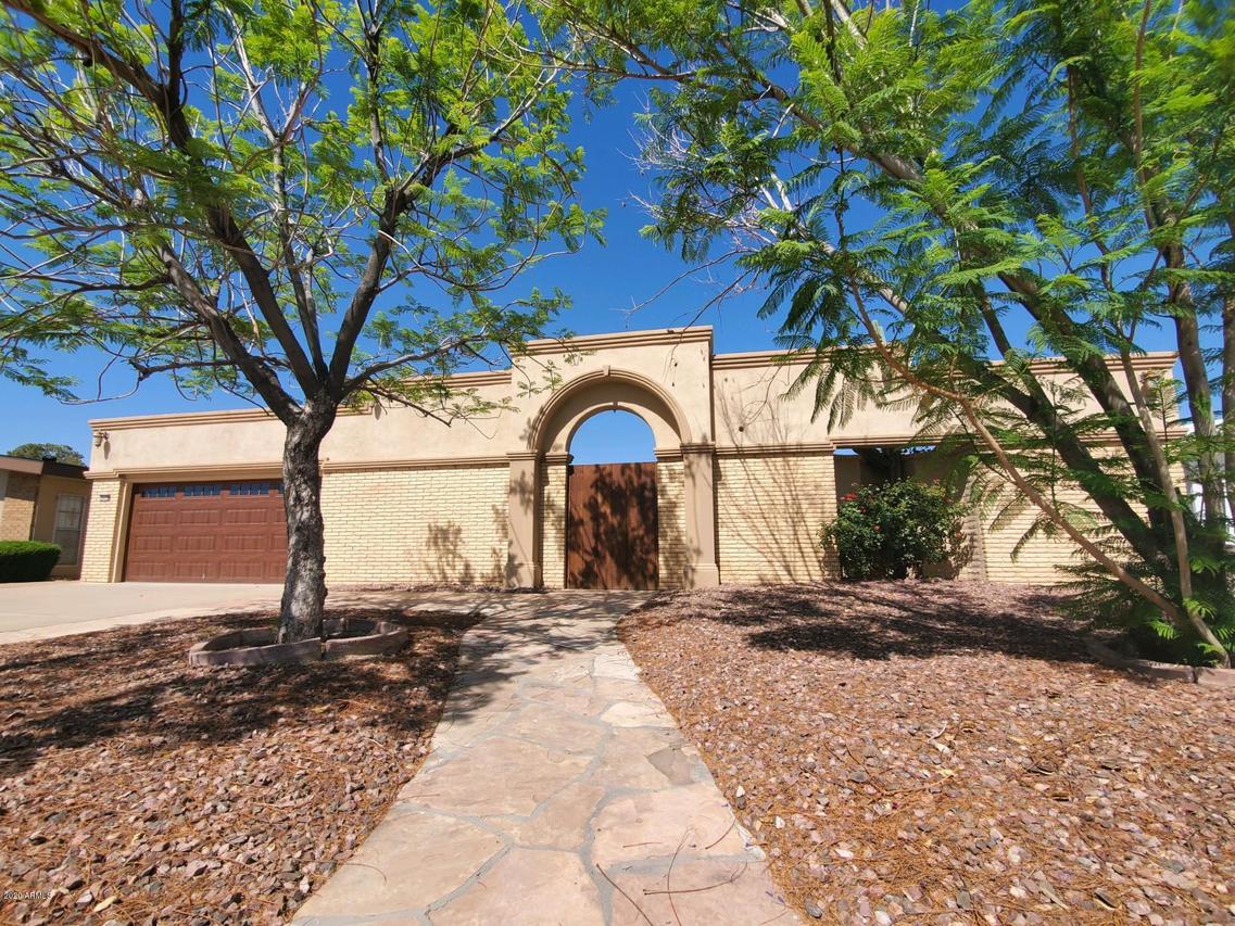 16410 N Meadow Park Dr., Sun City, AZ 85351