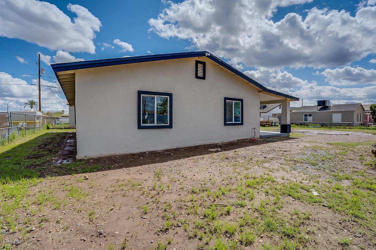 4633 S 2nd St., Phoenix, AZ 85040