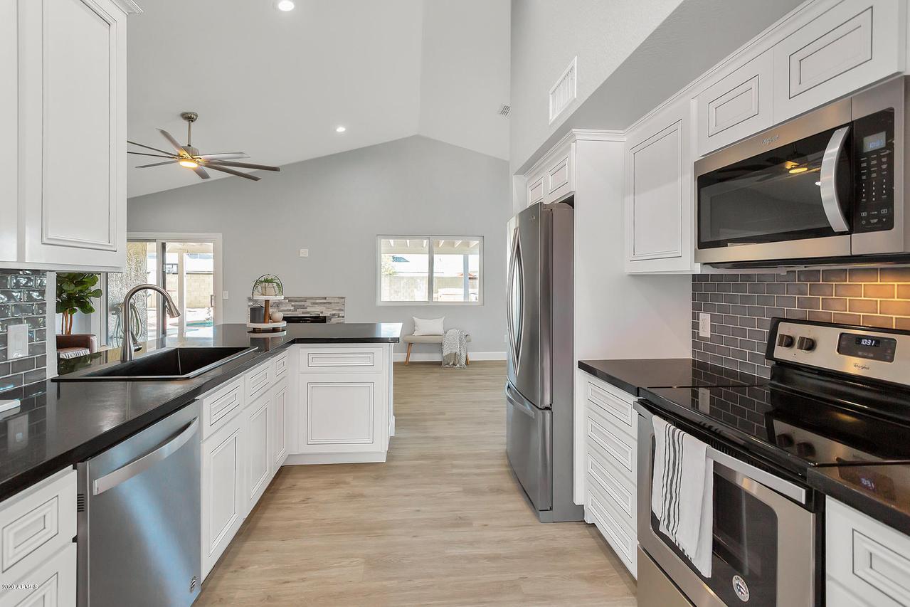 15212 N 63rd Dr., Glendale, AZ 85306