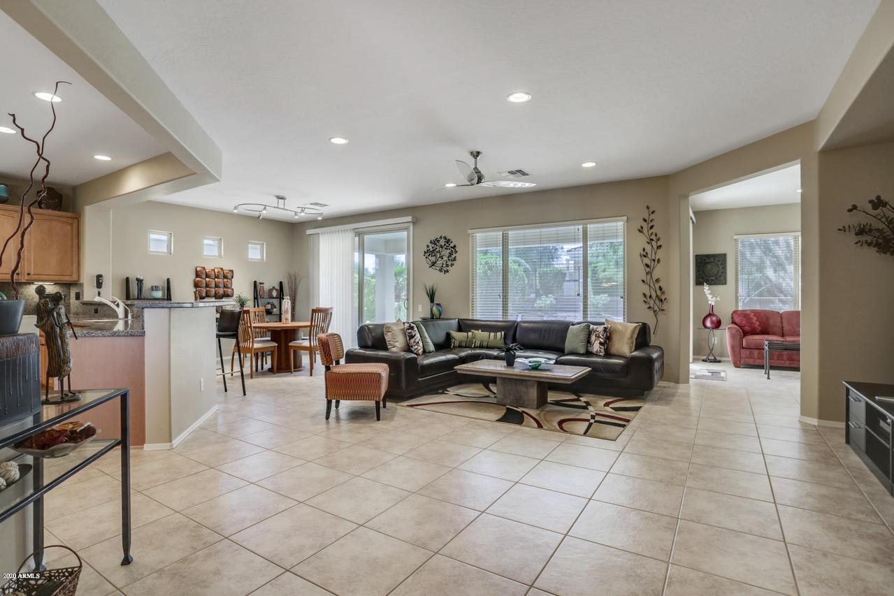 23018 N Giovota Dr., Sun City West, AZ 85375