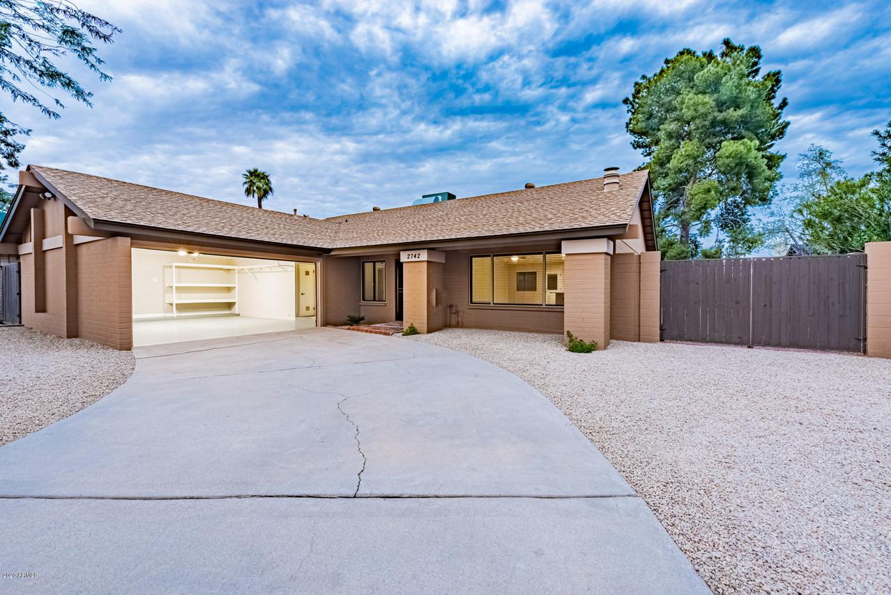 2742 E Larkspur Dr., Phoenix, AZ 85032