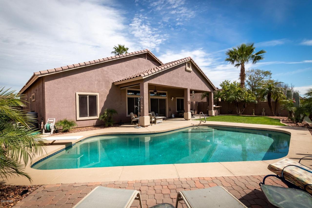 10933 W Palm Ln., Avondale, AZ 85392