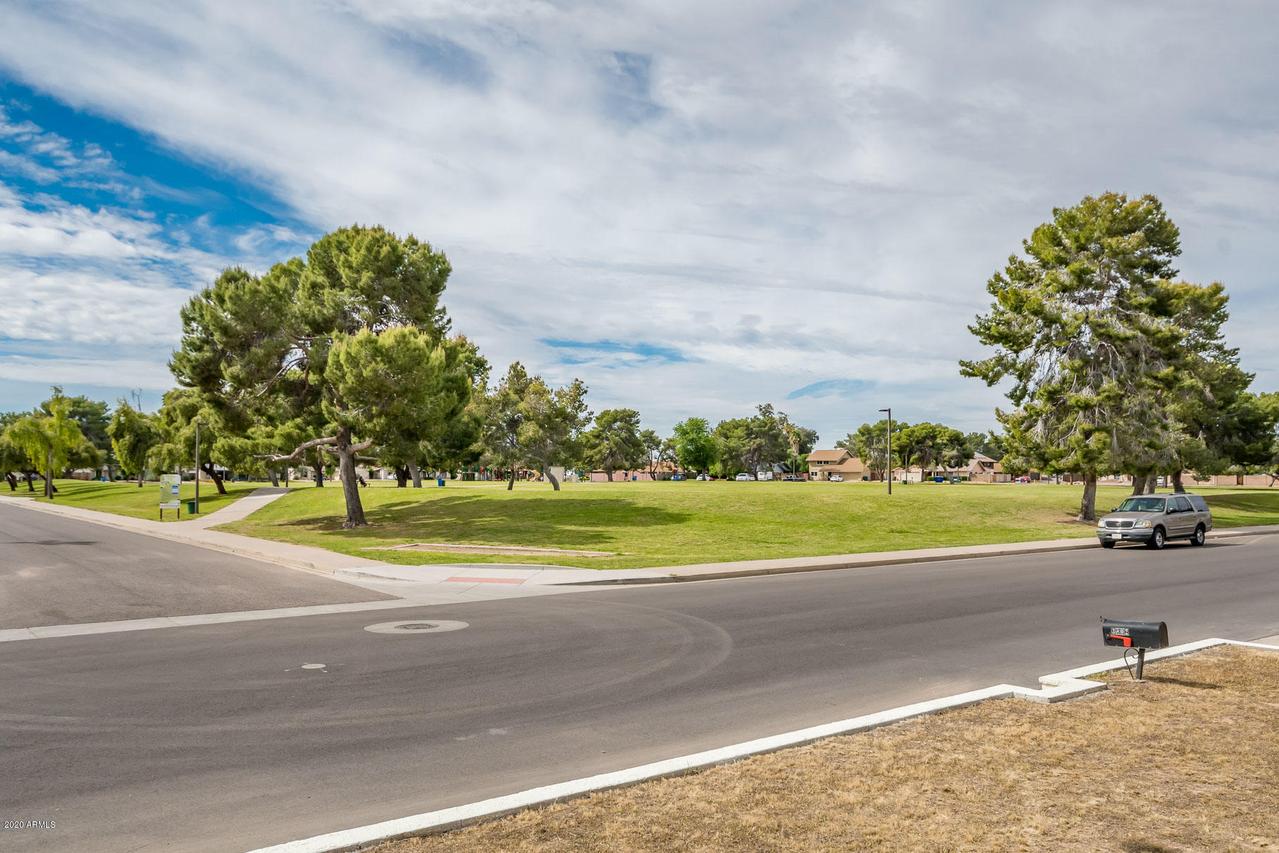 3802 W Acoma Dr., Phoenix, AZ 85053