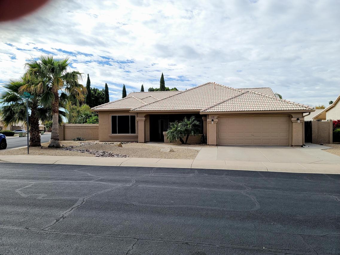 6351 W Quail Ave., Glendale, AZ 85308