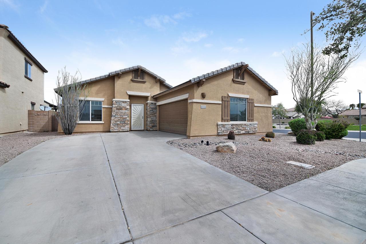 892 E Waterview Pl., Chandler, AZ 85249