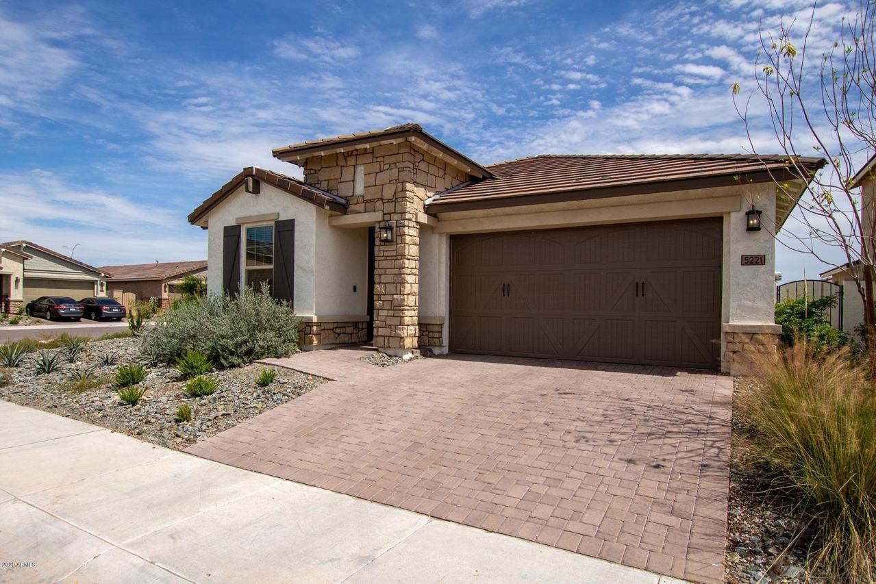 5221 S Cobalt Dr., Mesa, AZ 85212