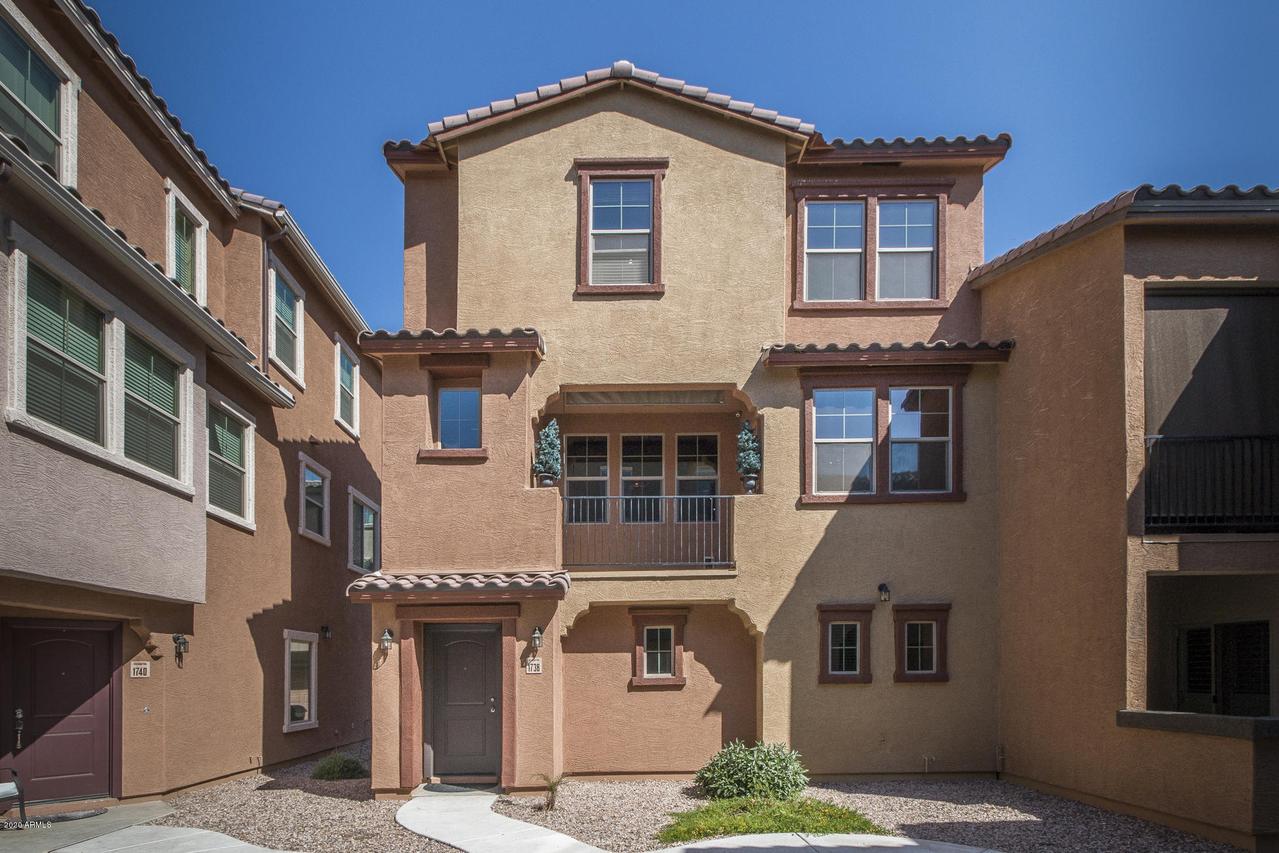 1738 N 77th Glen, Phoenix, AZ 85035