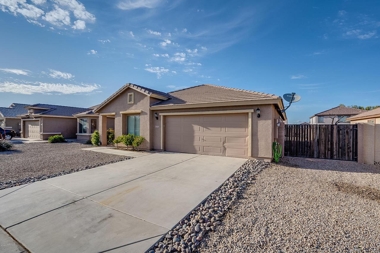 2752 E Dust Devil Dr., San Tan Valley, AZ 85143
