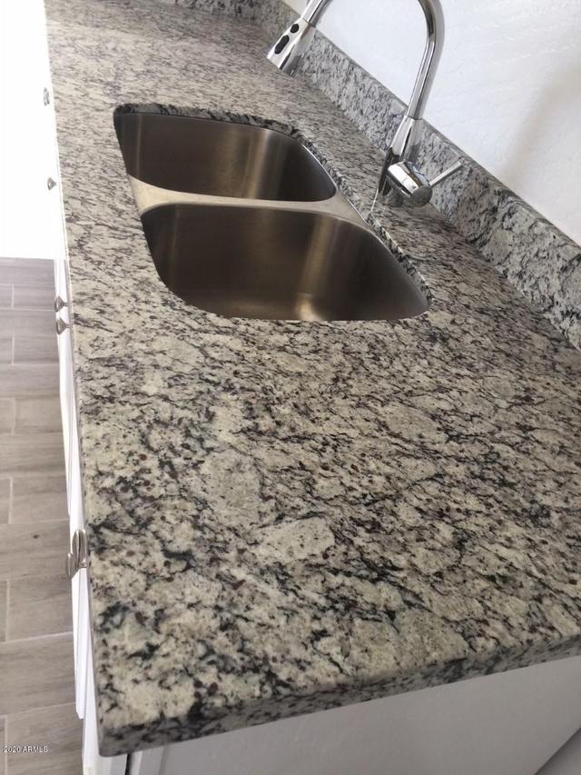 2530 E Southgate Ave., Phoenix, AZ 85040