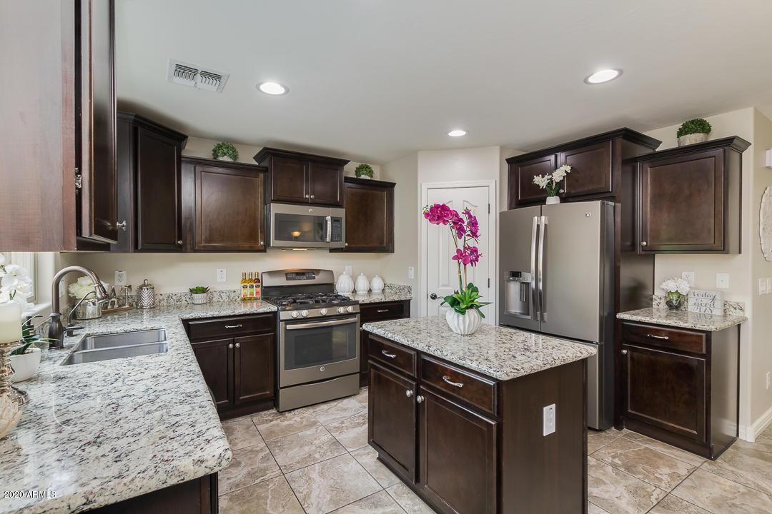 2244 E Hazeltine Way, Gilbert, AZ 85298