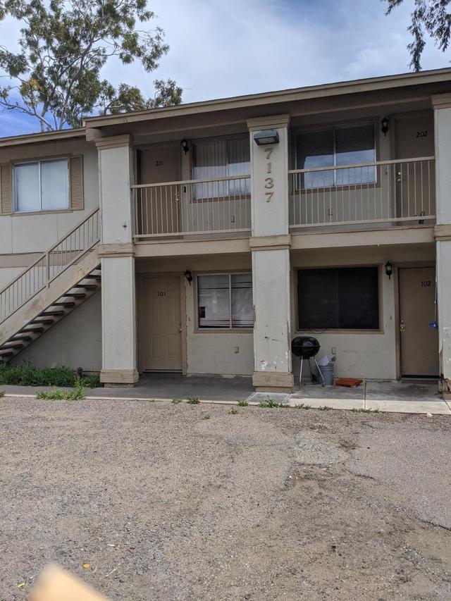 7137 N 66th Dr., Glendale, AZ 85301