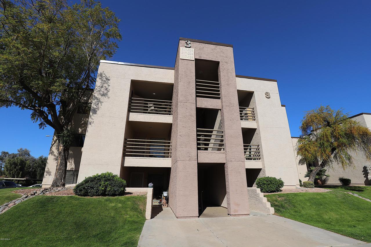 1340 N Recker Rd. #217, Mesa, AZ 85205