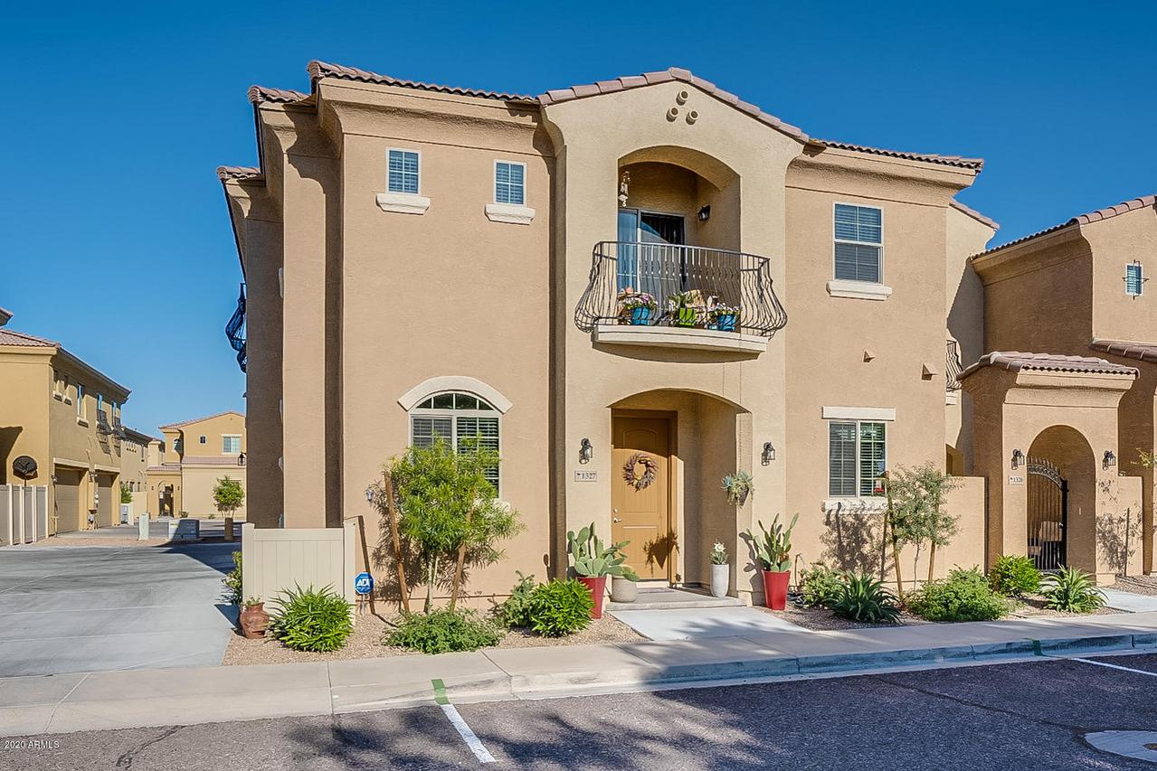 1367 S Country Club Dr. #1327, Mesa, AZ 85210