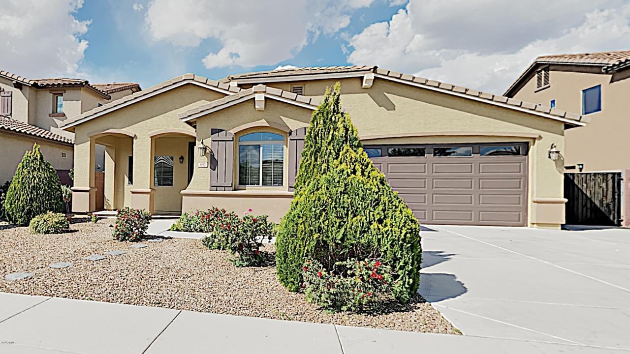 690 W Dragon Tree Ave., San Tan Valley, AZ 85140