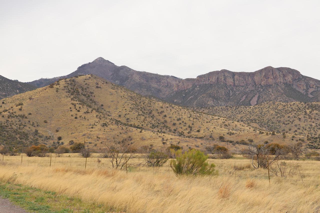 B, C,D,E 3 Canyons Rd. #-, Hereford, AZ 85615